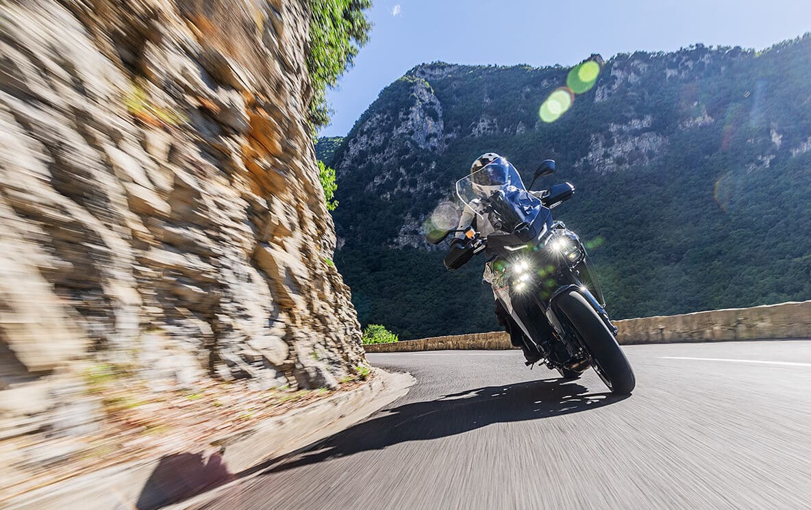 AP002197383_2025_MTT890_SMX_EUR_YAM_MT09ATR_EU_SMX_ACT_003_03